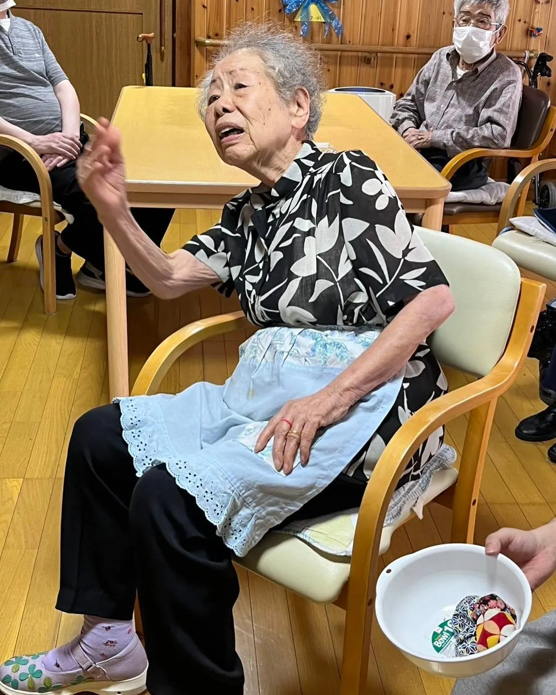 さらに更にさらに