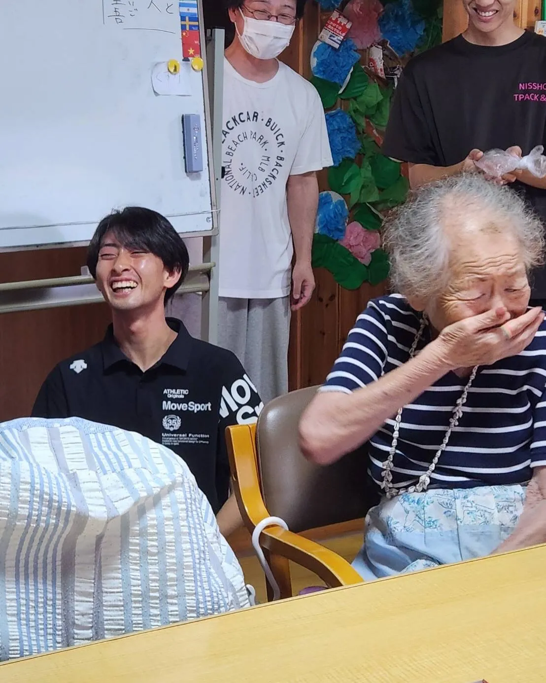 8月6日 木曜日- ̗̀🎁 ̖́-